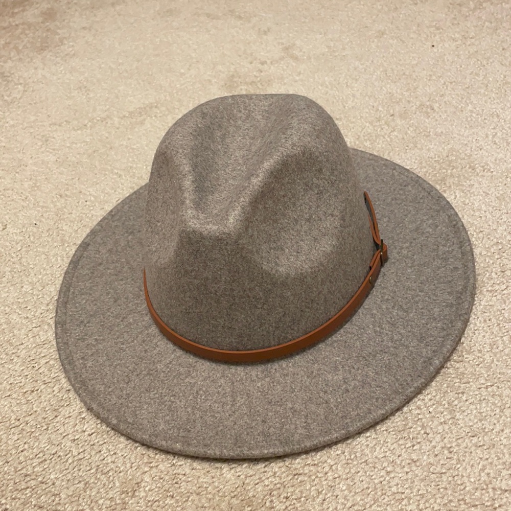 New without tags hat